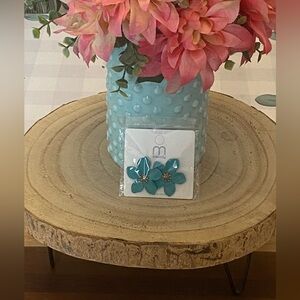 Elegant Blue Floral Earrings NWT